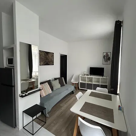 Charmant T2 Centre Ville Givet Exterior foto
